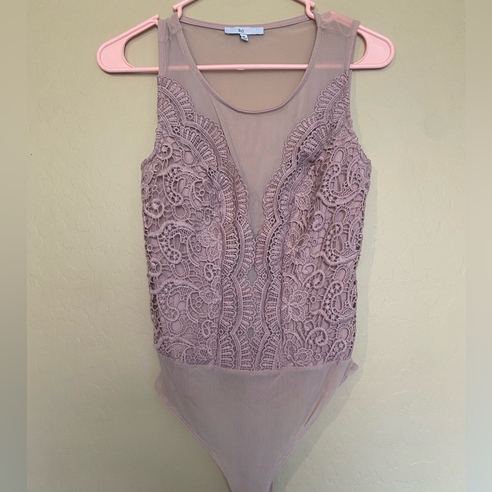 Lace bodysuit